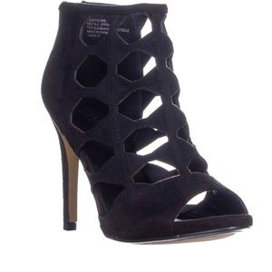 NWT XOXO Cooper Heels